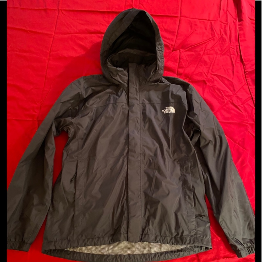 The North Face Men’s rain jacket/windbreaker